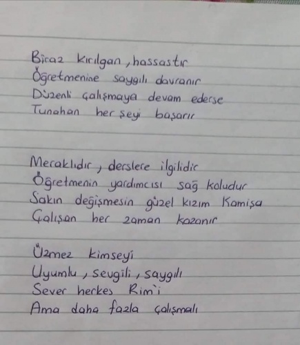 Ayşe Öğretmenin her öğrencisi için ayrı ayrı yazdığı karne manilerine hayran olacaksınız