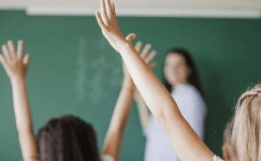 Öğretmenin, Kanser Hastası Eşinin Yanına Tayini Yapılmıyor