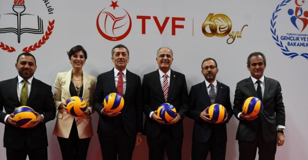 “VOLEYBOL HER YERDE”
