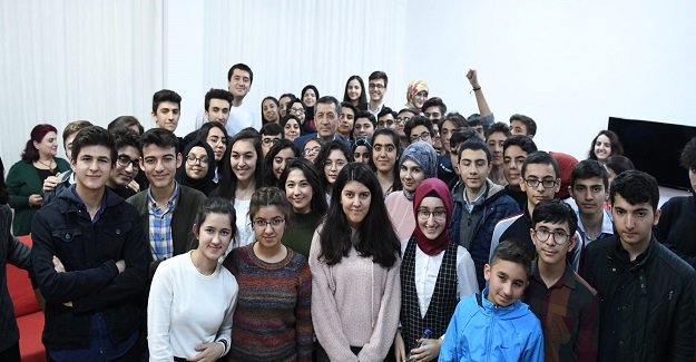 BAKAN ZİYA SELÇUK: “ÇOCUKLARIMIZIN DAHA İYİ İMKANLARA KAVUŞMASI İÇİN...”