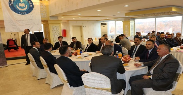 TALİP GEYLAN: “31 MART SEÇİMLERİ ÖNCESİNDE SÖZLEŞMELİLERİ KADROYA ALIN.”