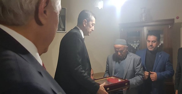 Bakan Ziya Selçuk, Öğrencisi Tarafından Öldürülen Necmettin Kuyucu'nun Ailesini Ziyaret Etti