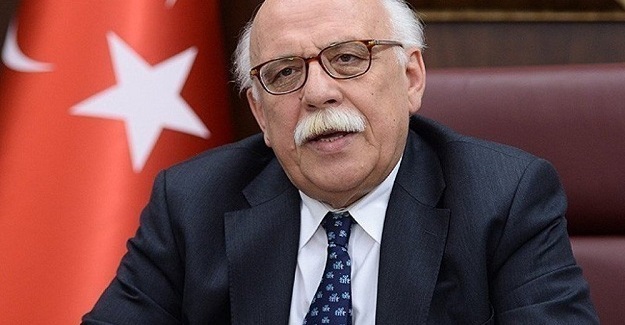 Eski Milli Eğitim Bakanı Nabi Avcı'dan Akıllı Tahtalara ilişkin İtiraf
