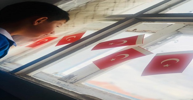 Sınıf dört duvardır ve her duvar sınıfın eskiz defteridir.