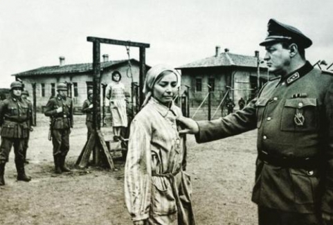 Almanya’da bir lise müdürü, her eğitim öğretim yılı başında öğretmenlerine şu mektubu gönderirmiş.