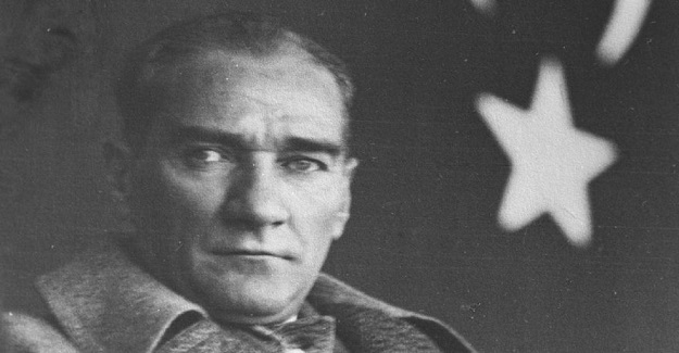 Mustafa Kemal Atatürk bir hafta on gün kadar kaldığı Pera Palas Oteli’nde, o kısa sürede çok yoğundu.