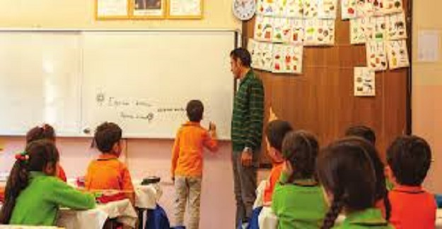 Öğretmenlerin, diğer tüm çalışanlar gibi, çalışacakları yeri seçme hakkı temel bir haktır.