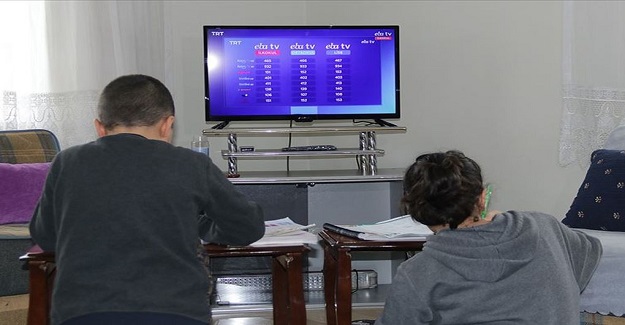 UZAKTAN EĞİTİMİ ÇOK GÜZEL ANLATMIŞ "OLMUYOR"