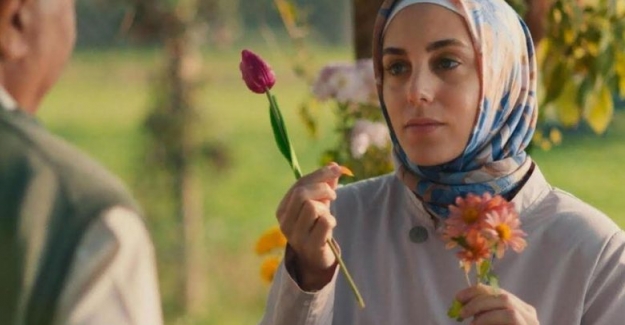 Bir Başkadır dizisi oyuncuları ve karakterleri kimler?